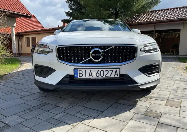 volvo v60 cross country Volvo V60 Cross Country cena 122000 przebieg: 87237, rok produkcji 2019 z Białystok